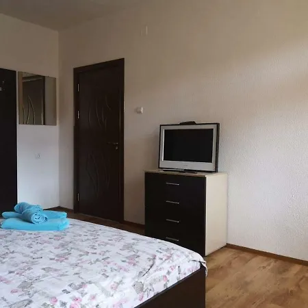 Ganovi Guest house *